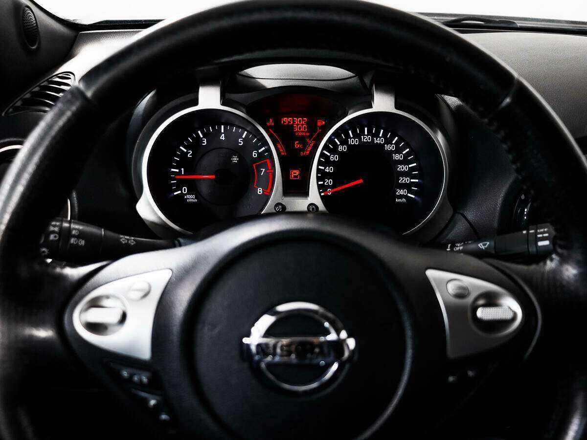 Nissan Juke с пробегом — 2011 год. Фото: #18