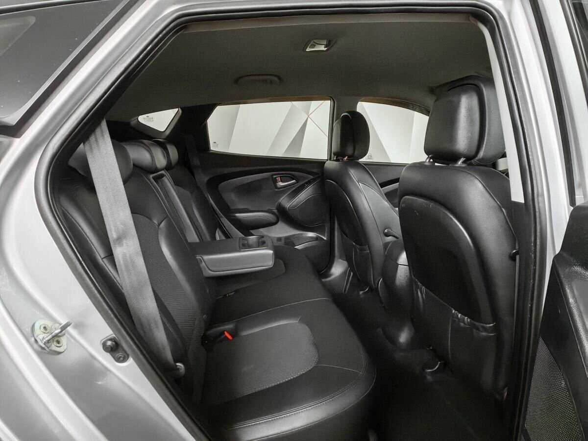 Hyundai ix35 с пробегом — 2012 год. Фото: #10