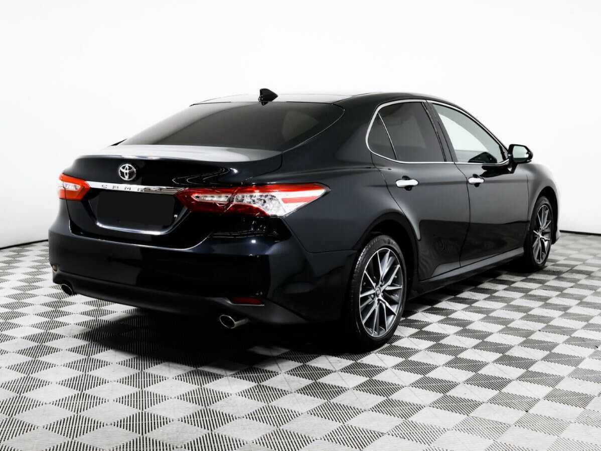 Toyota Camry с пробегом — 2022 год. Фото: #4