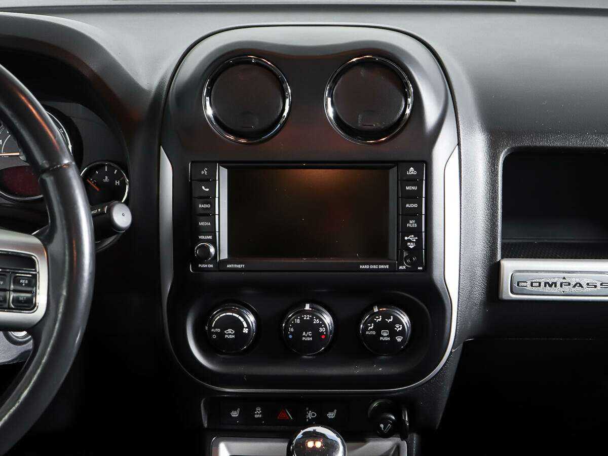 Jeep Compass с пробегом — 2013 год. Фото: #10