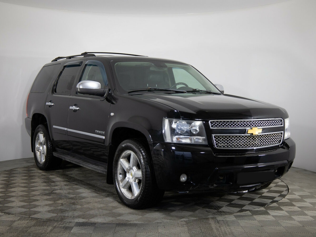 Chevrolet Tahoe с пробегом — 2012 год. Фото: #2