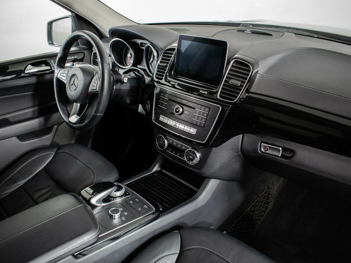 Mercedes-Benz GLE с пробегом — 2016 год. Фото: #8