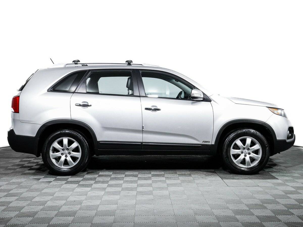 Kia Sorento с пробегом — 2011 год. Фото: #3