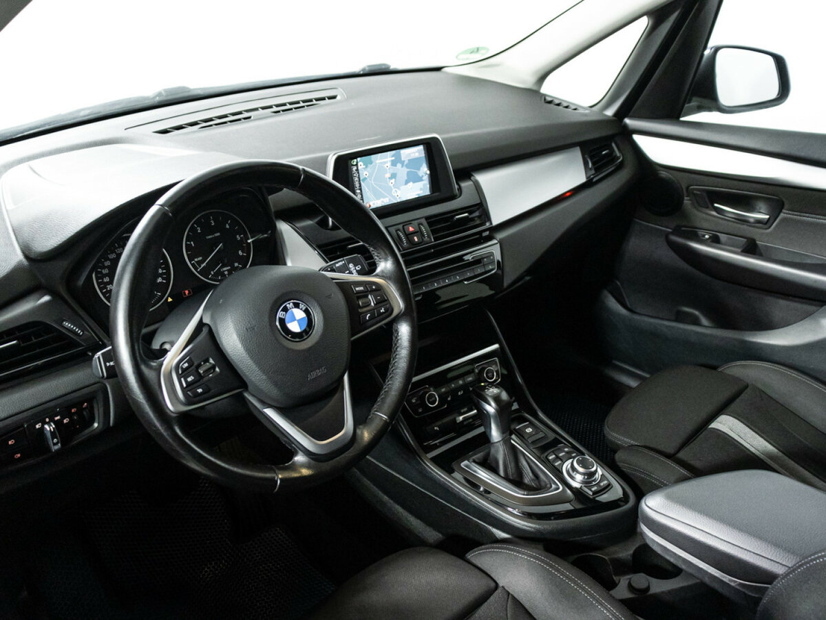 BMW 2 серии Gran Tourer с пробегом — 2015 год. Фото: #9