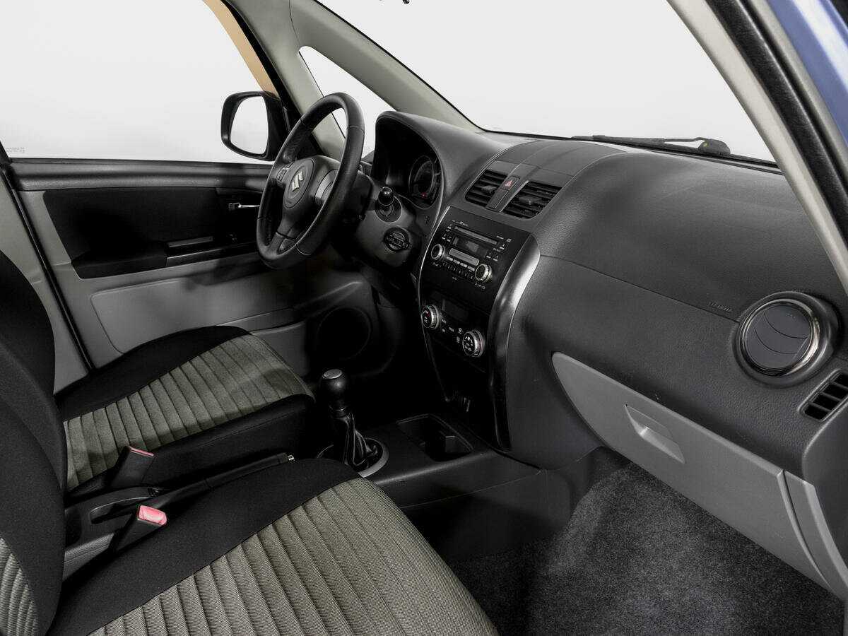 Suzuki SX4 с пробегом — 2011 год. Фото: #8