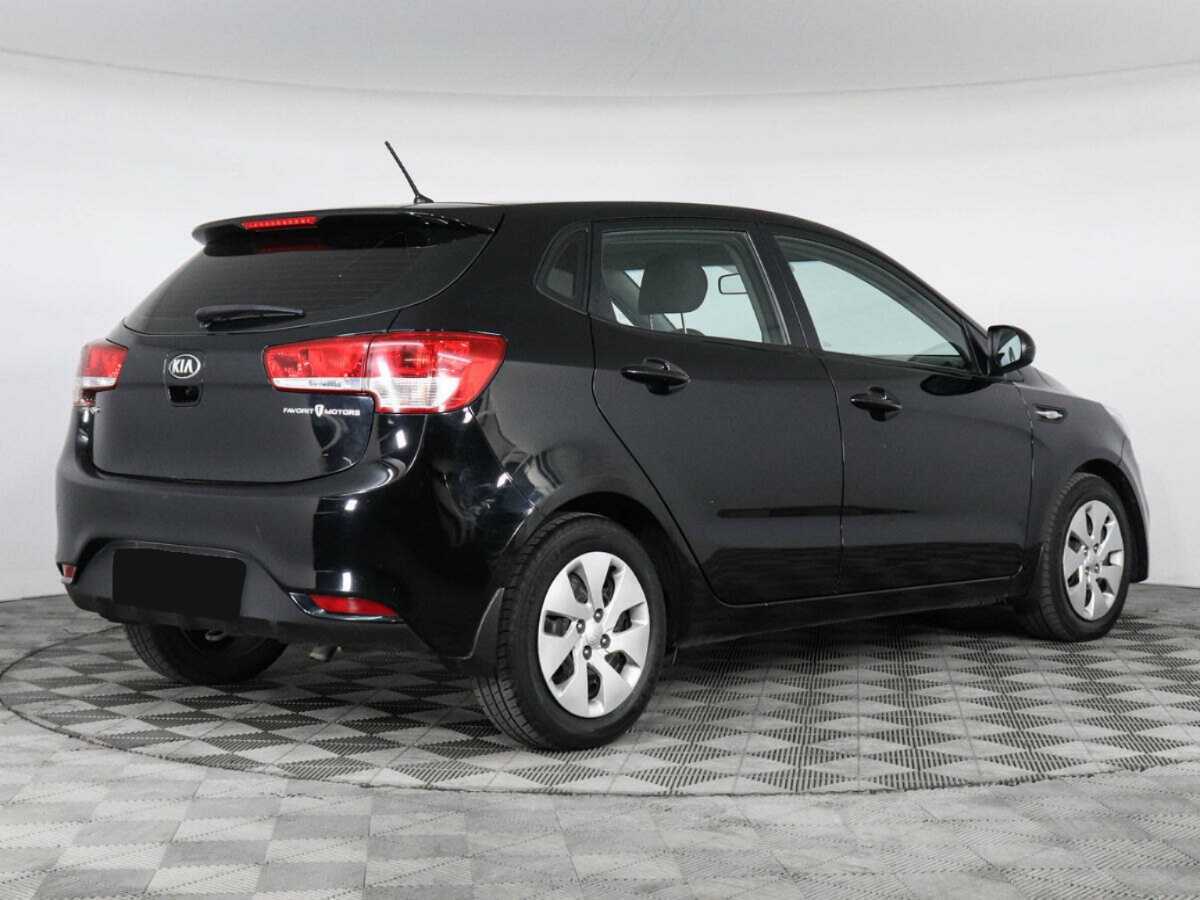 Kia Rio с пробегом — 2015 год. Фото: #2