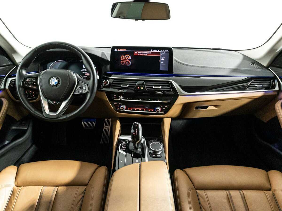 BMW 5 серии с пробегом — 2020 год. Фото: #12