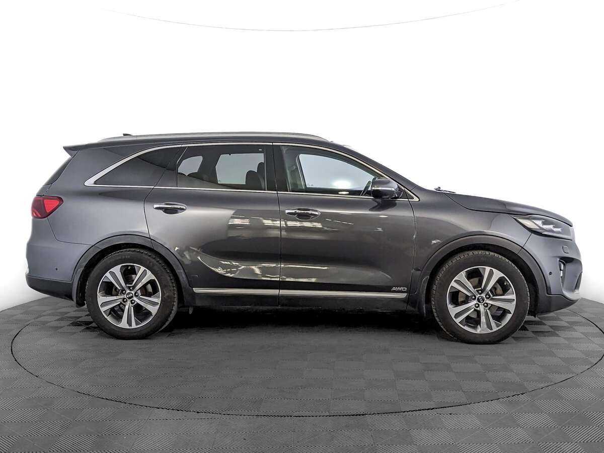 Kia Sorento с пробегом — 2019 год. Фото: #3