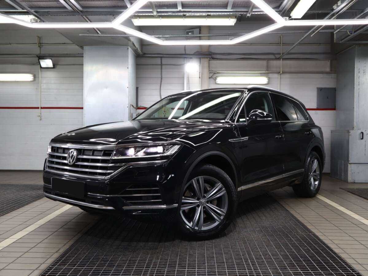 Volkswagen Touareg с пробегом — 2018 год. Фото: #0