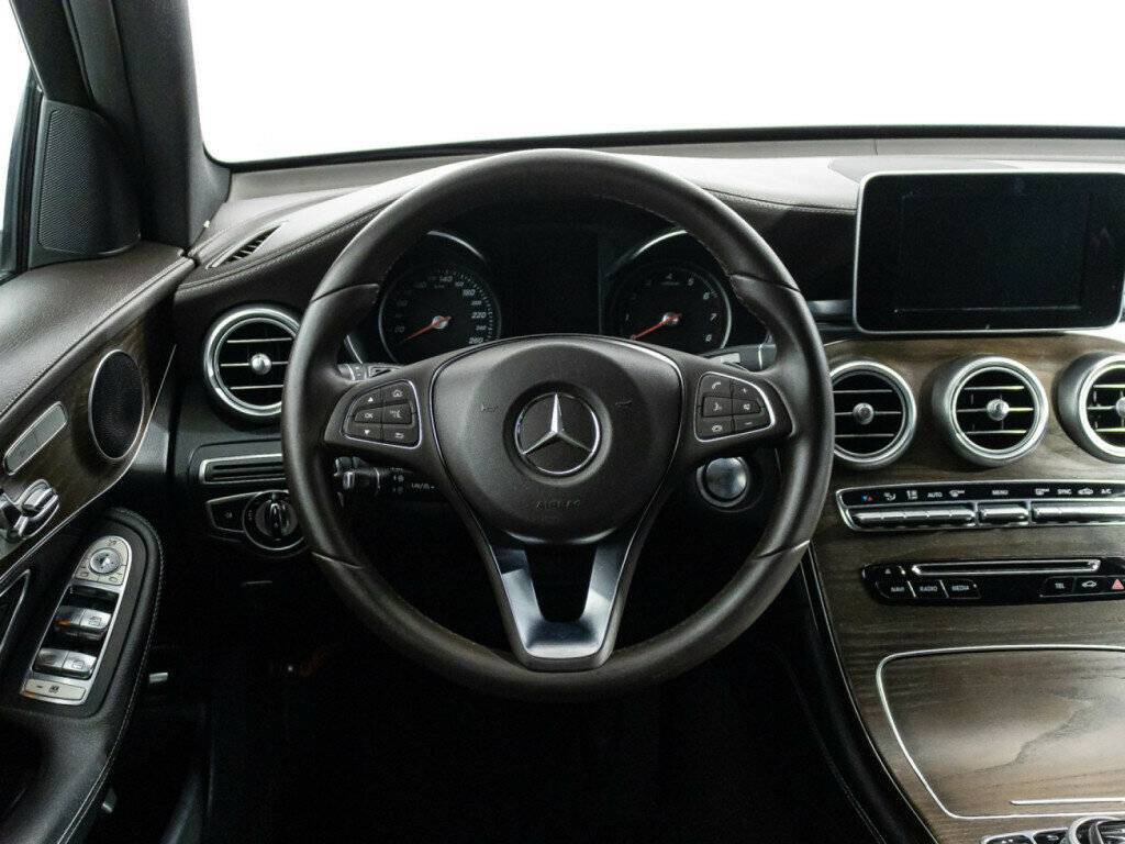 Mercedes-Benz GLC с пробегом — 2015 год. Фото: #23