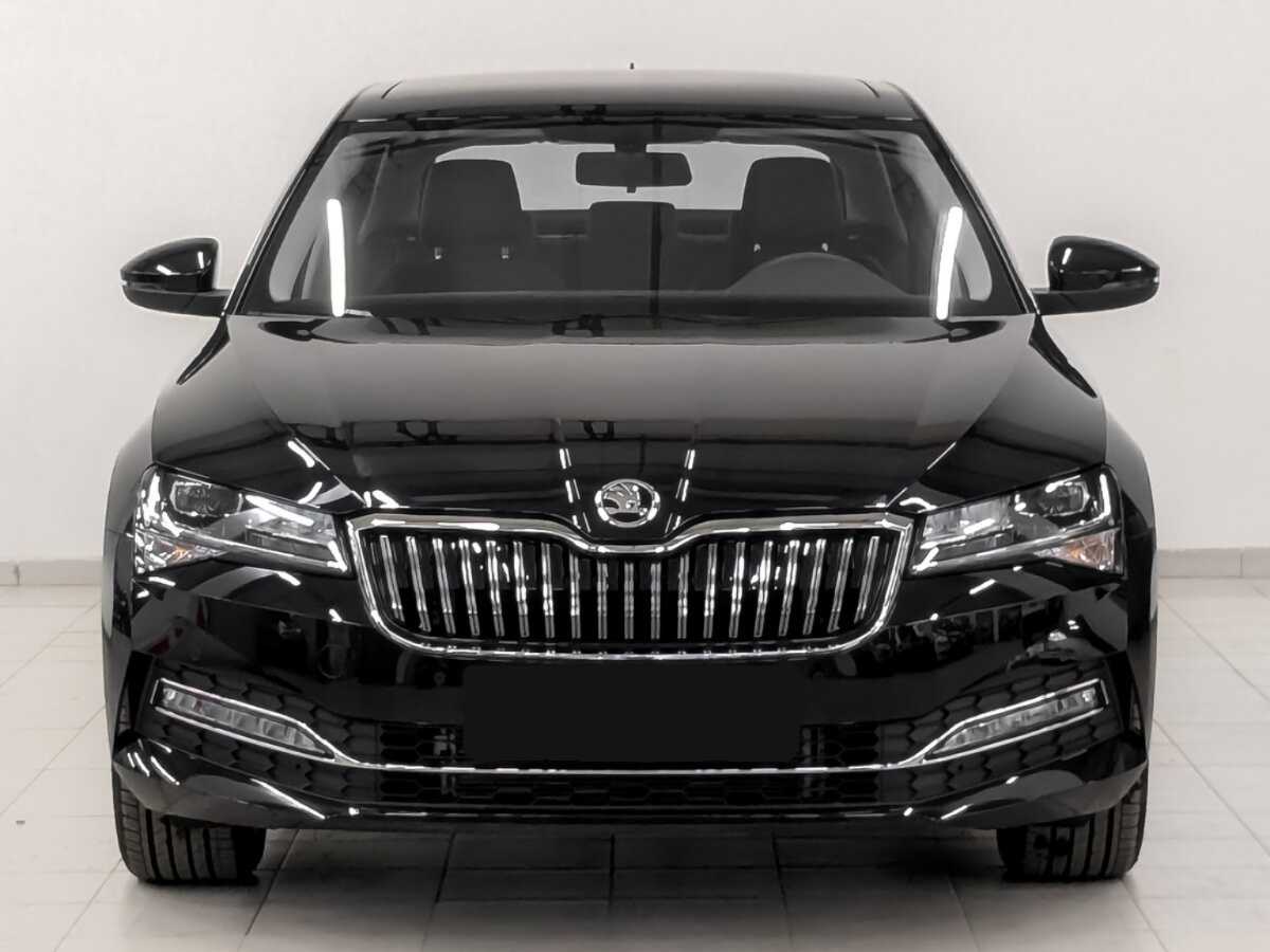 Skoda Superb с пробегом — 2024 год. Фото: #1