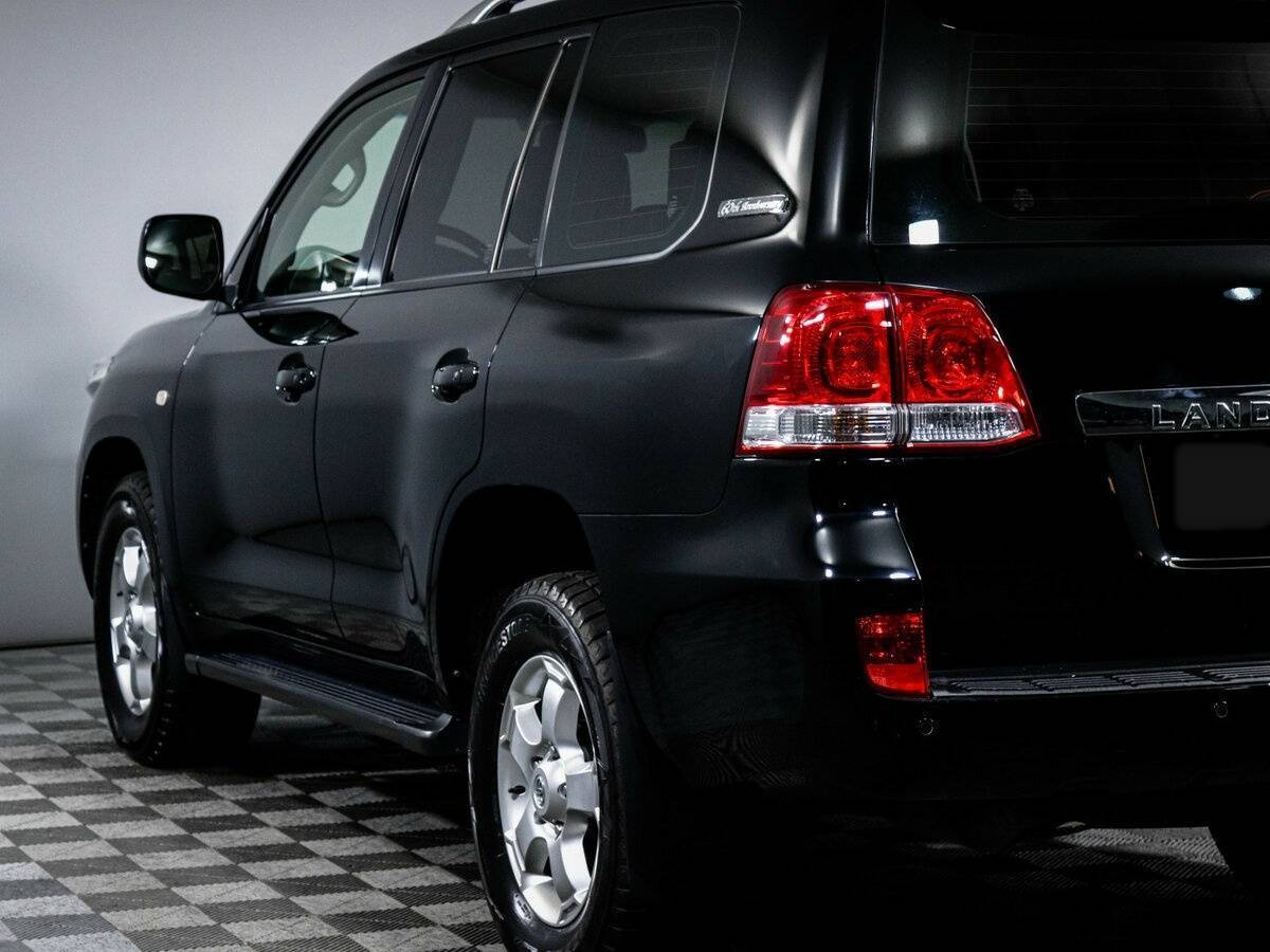 Toyota Land Cruiser с пробегом — 2011 год. Фото: #19