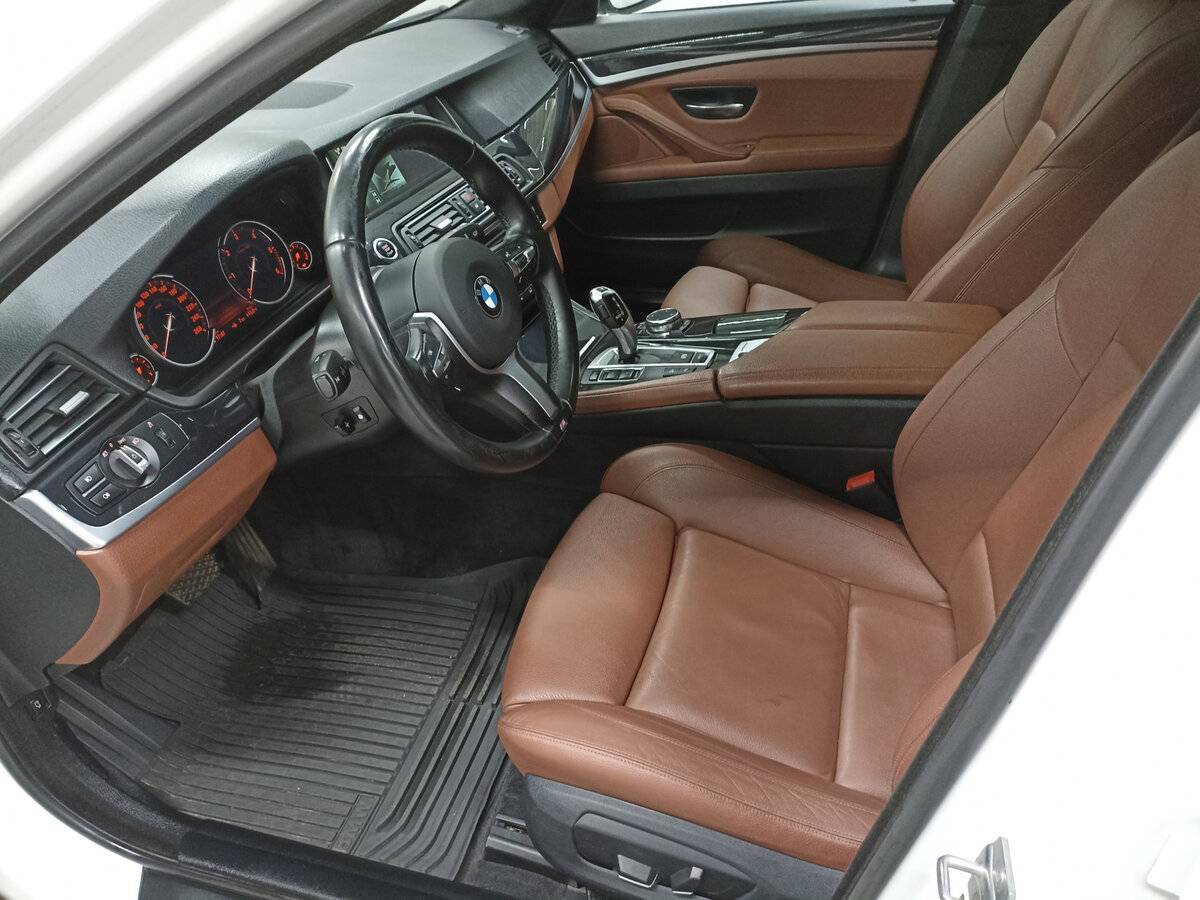 BMW 5 серии с пробегом — 2015 год. Фото: #15