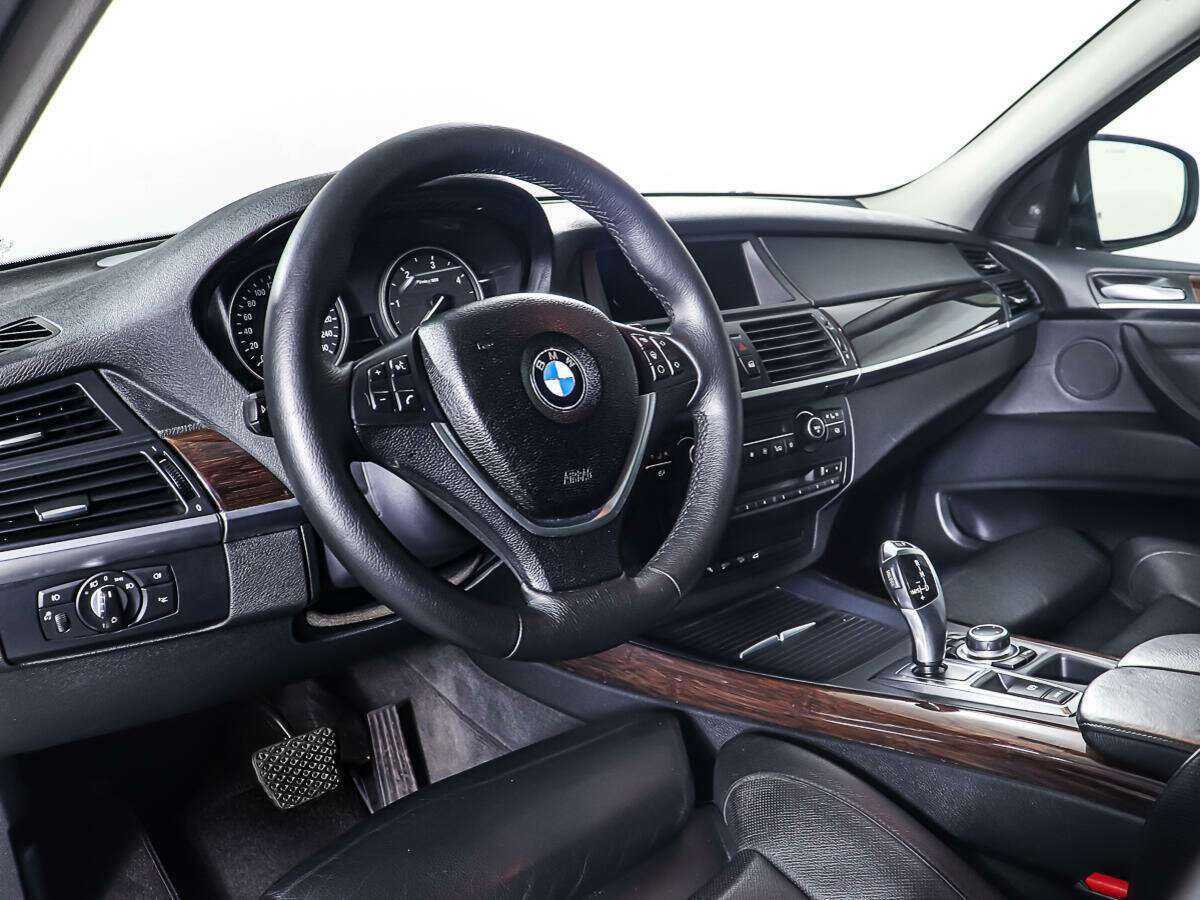 BMW X5 с пробегом — 2010 год. Фото: #12