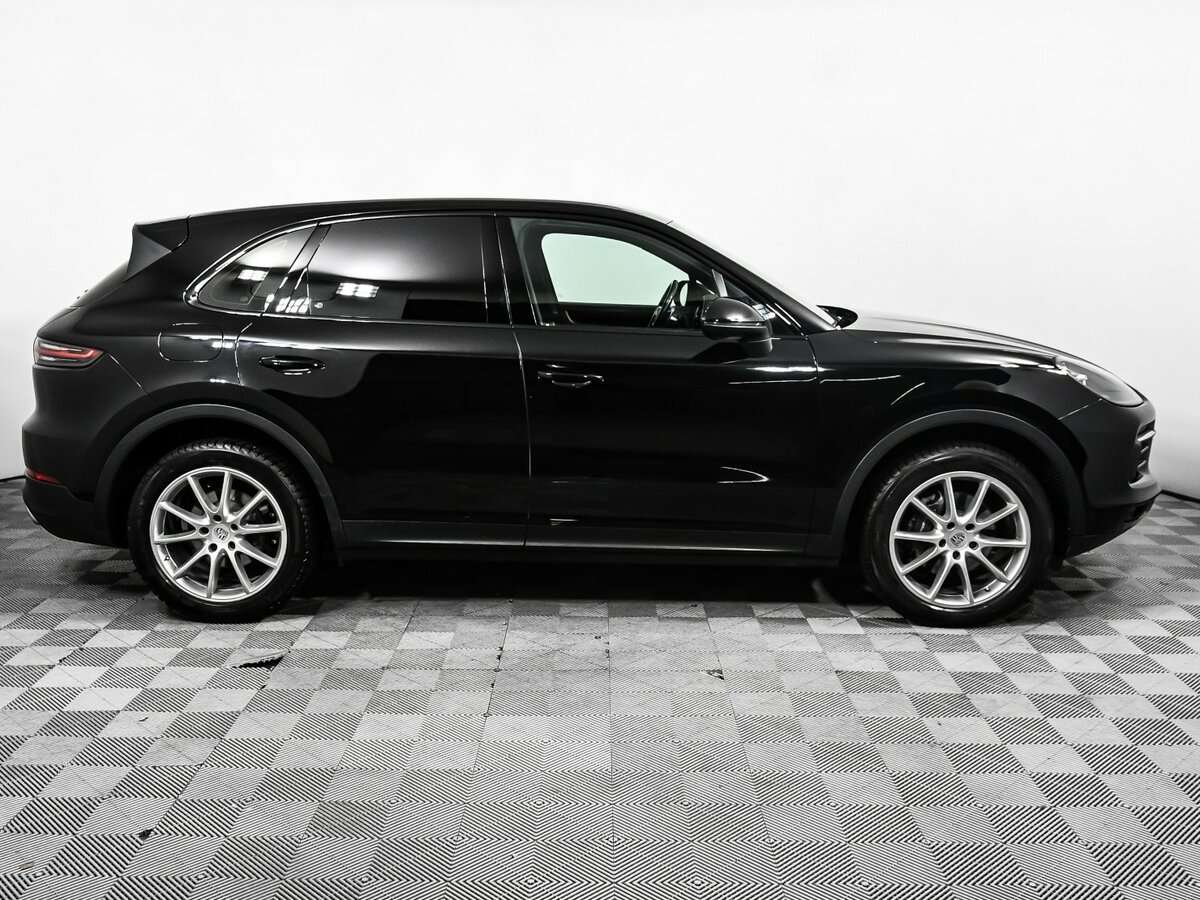 Porsche Cayenne с пробегом — 2018 год. Фото: #3