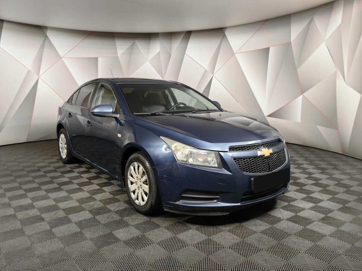 Chevrolet Cruze с пробегом — 2011 год. Фото: #2