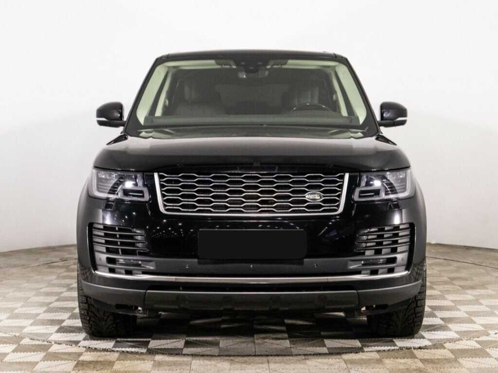 Land Rover Range Rover с пробегом — 2018 год. Фото: #1
