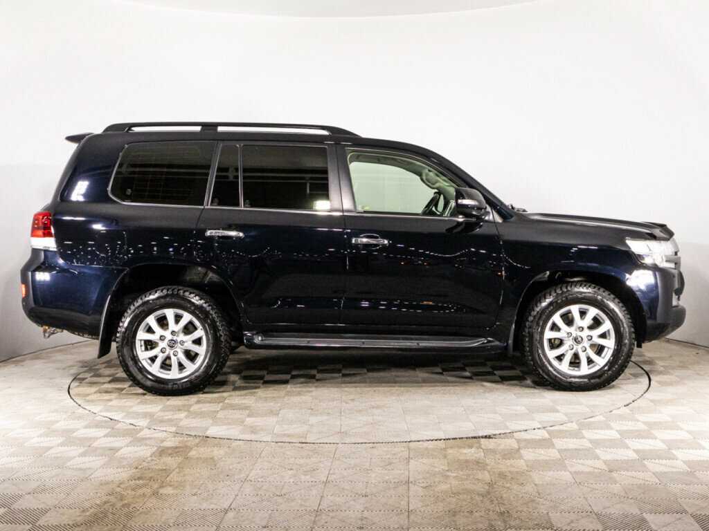 Toyota Land Cruiser с пробегом — 2016 год. Фото: #3