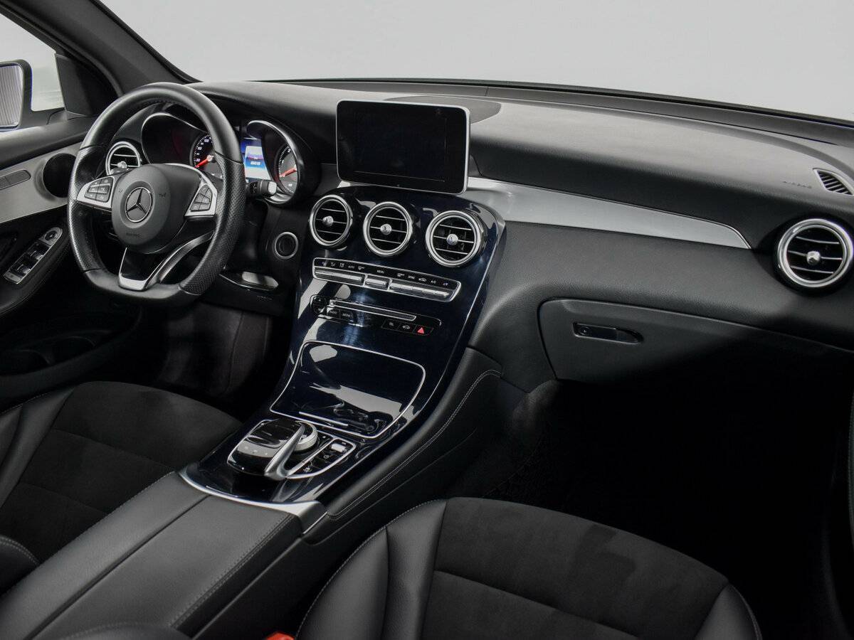 Mercedes-Benz GLC с пробегом — 2018 год. Фото: #9