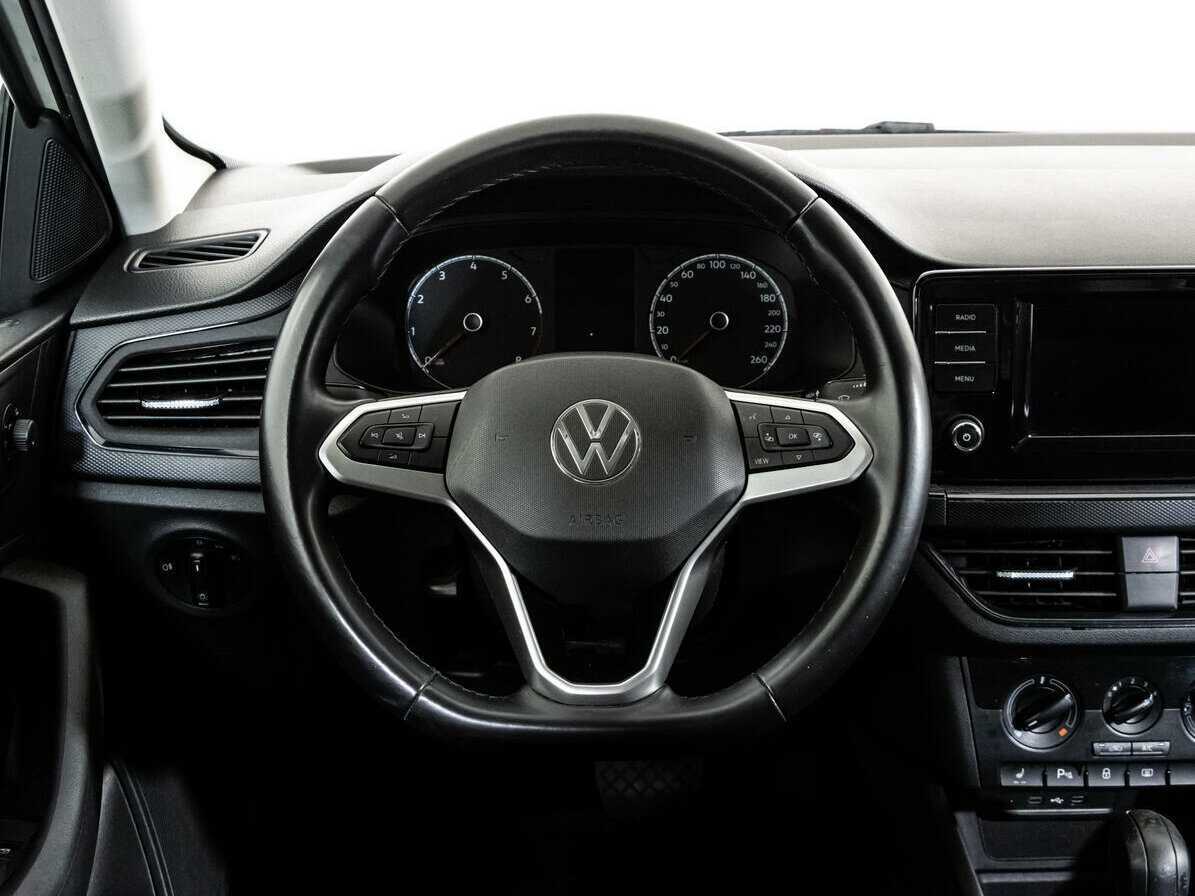 Volkswagen Polo с пробегом — 2020 год. Фото: #11