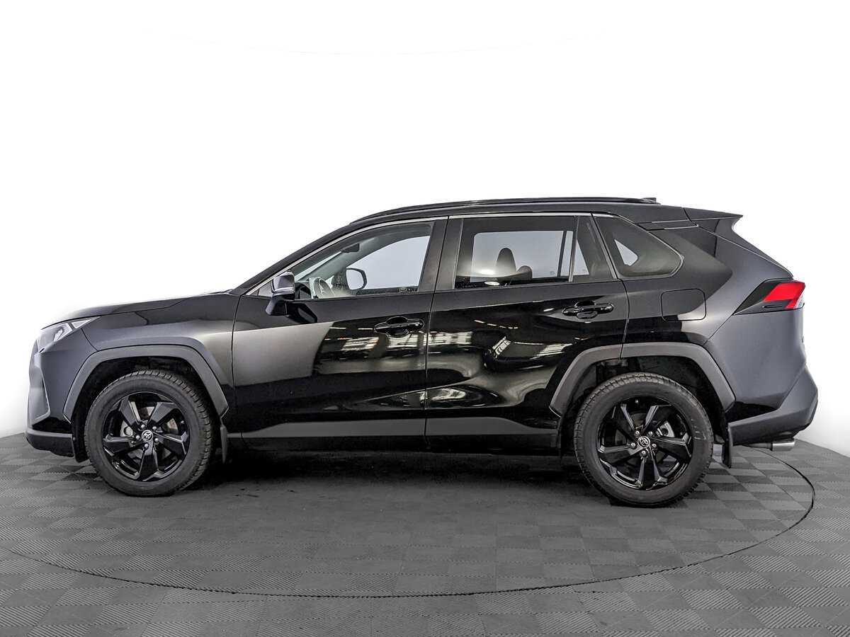 Toyota RAV4 с пробегом — 2021 год. Фото: #7