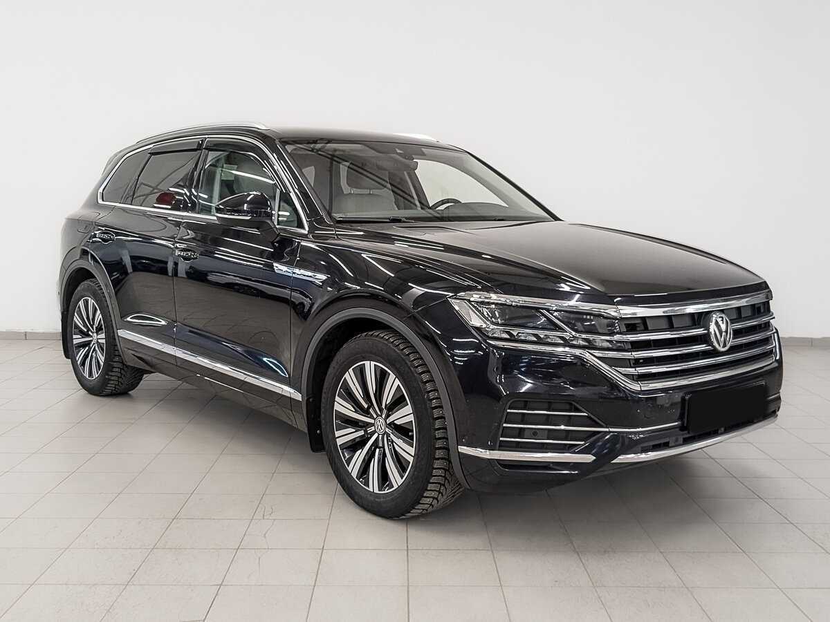 Volkswagen Touareg с пробегом — 2020 год. Фото: #2