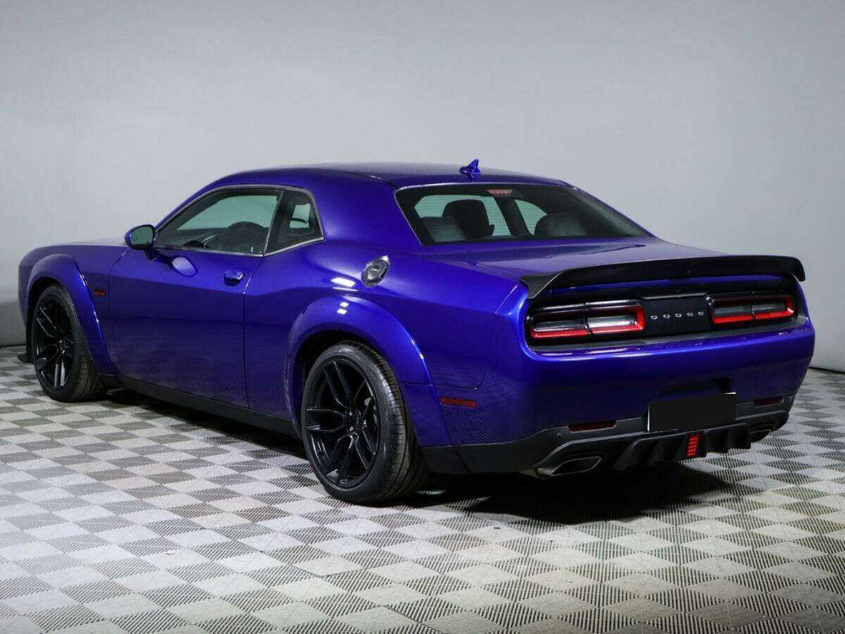 Dodge Challenger с пробегом — 2020 год. Фото: #5