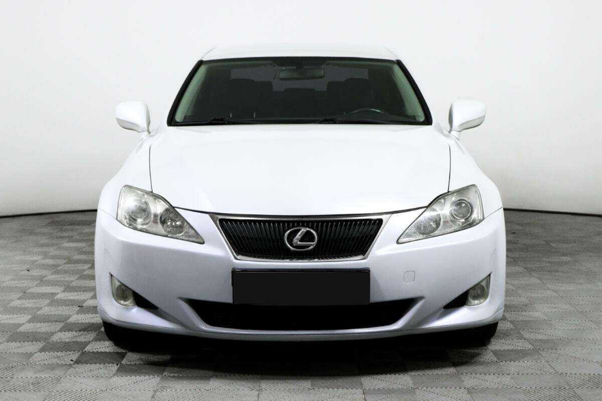 Lexus IS с пробегом — 2008 год. Фото: #1
