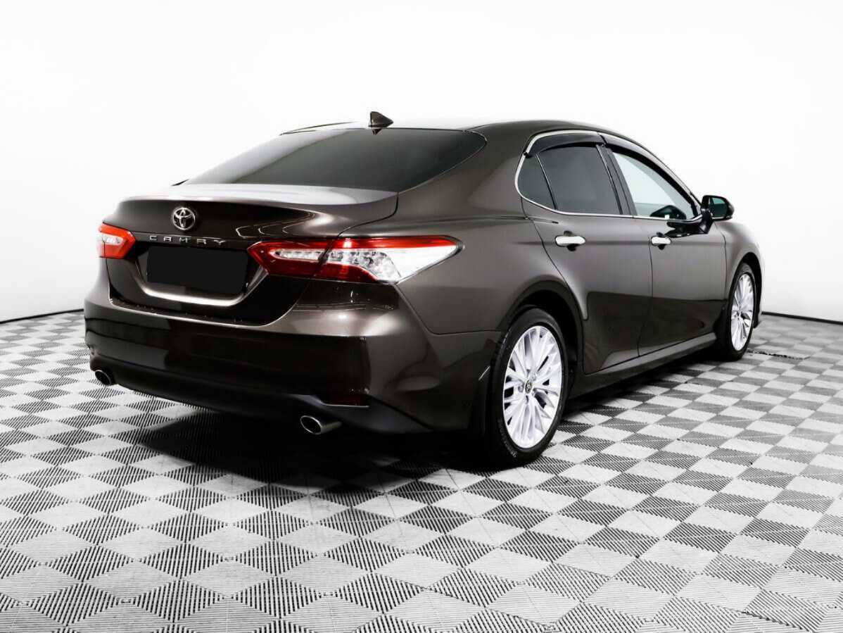 Toyota Camry с пробегом — 2020 год. Фото: #4