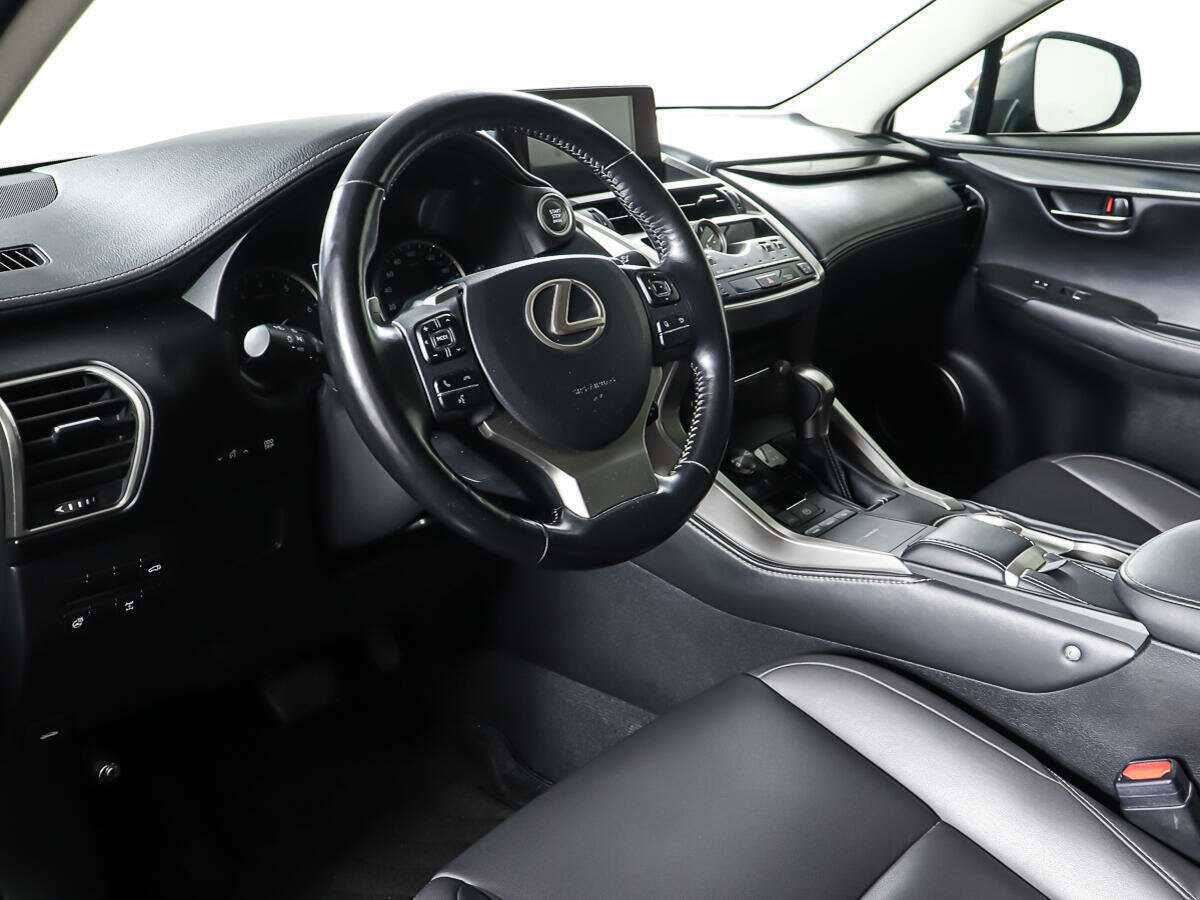 Lexus NX с пробегом — 2018 год. Фото: #12