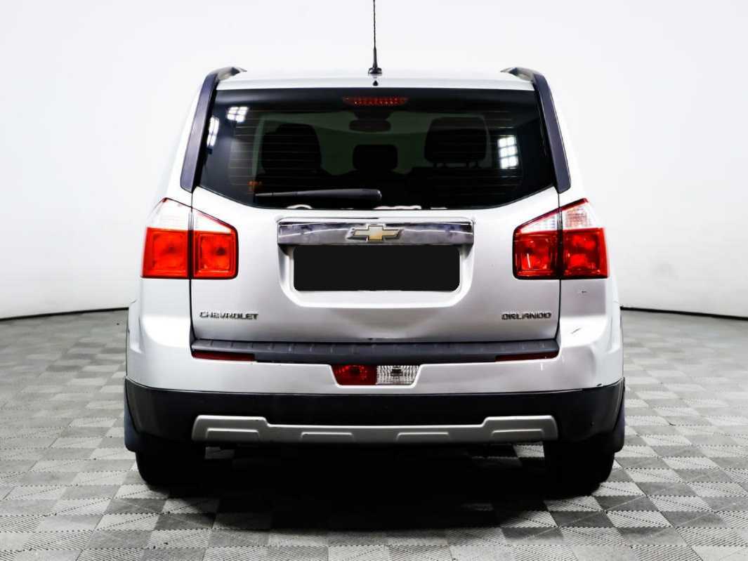 Chevrolet Orlando с пробегом — 2013 год. Фото: #5