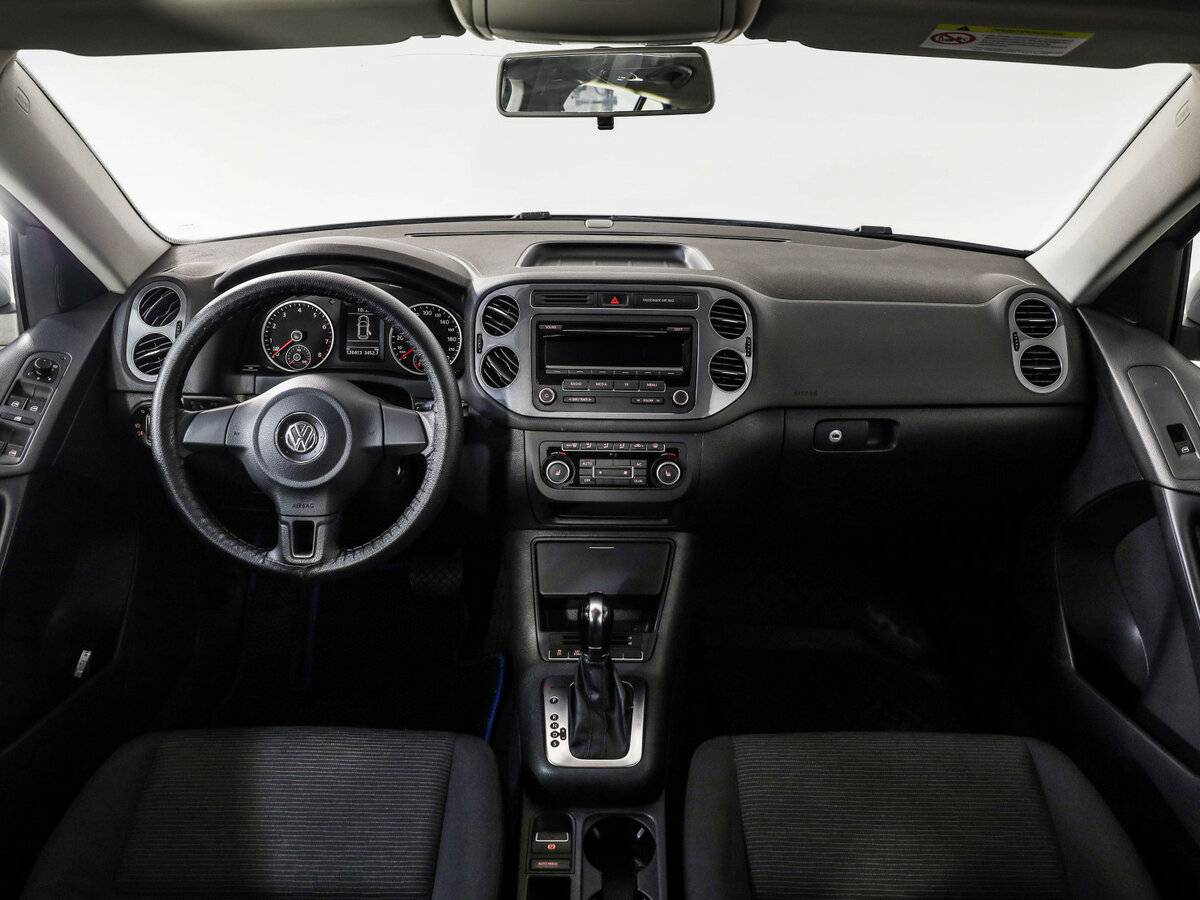 Volkswagen Tiguan с пробегом — 2011 год. Фото: #9