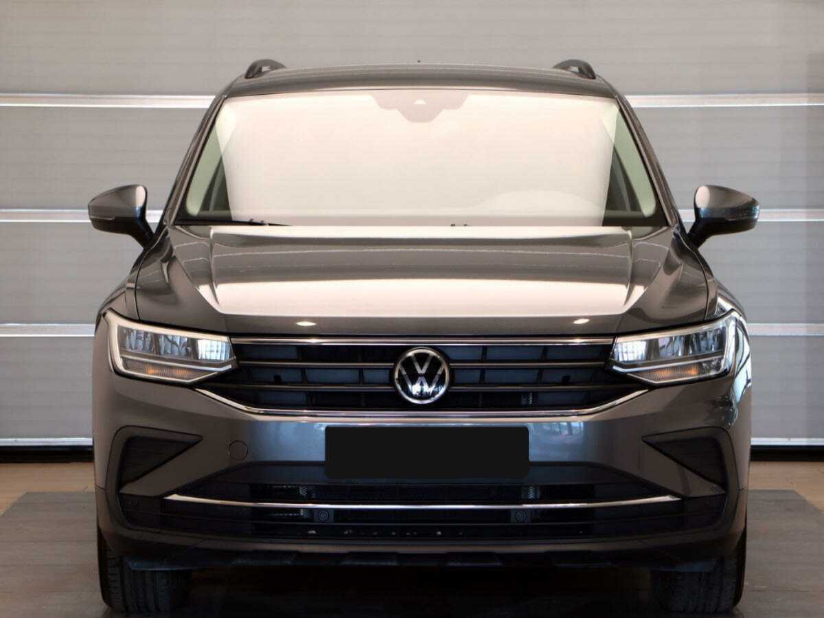 Volkswagen Tiguan с пробегом — 2022 год. Фото: #1