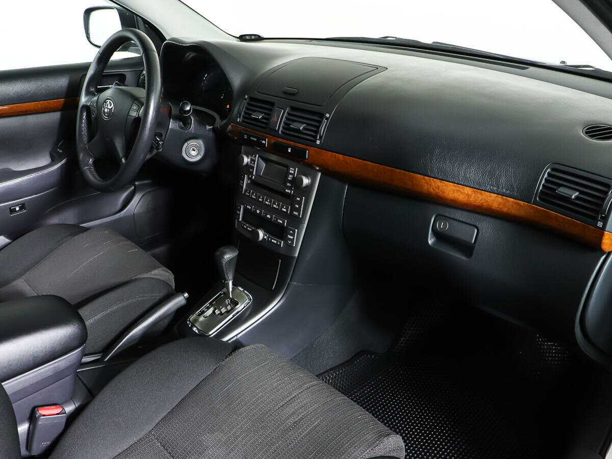Toyota Avensis с пробегом — 2007 год. Фото: #7