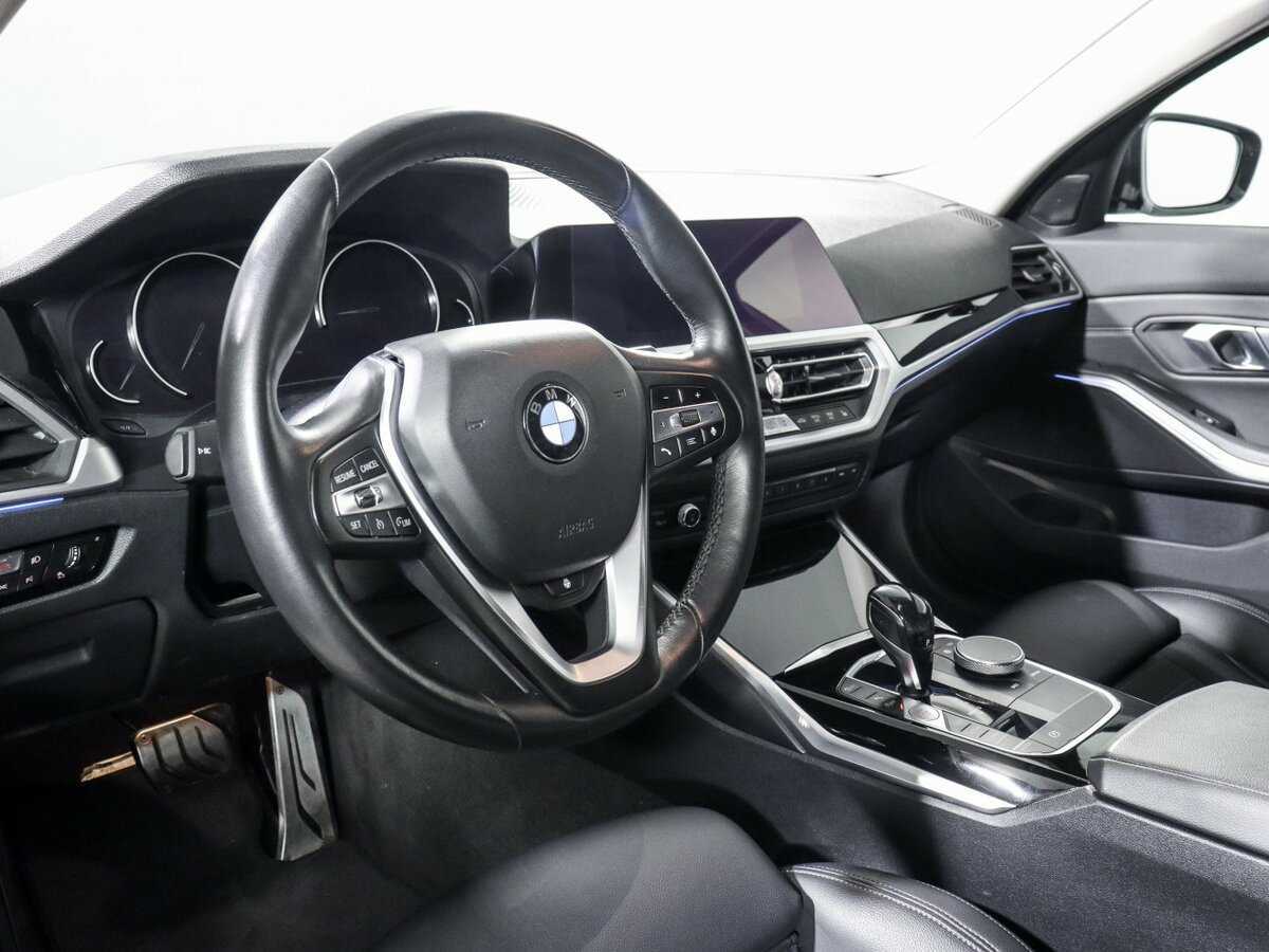 BMW 3 серии с пробегом — 2019 год. Фото: #10