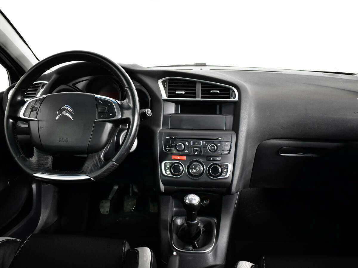 Citroen C4 с пробегом — 2012 год. Фото: #11