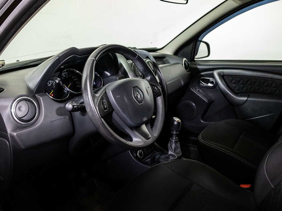 Renault Duster с пробегом — 2016 год. Фото: #6
