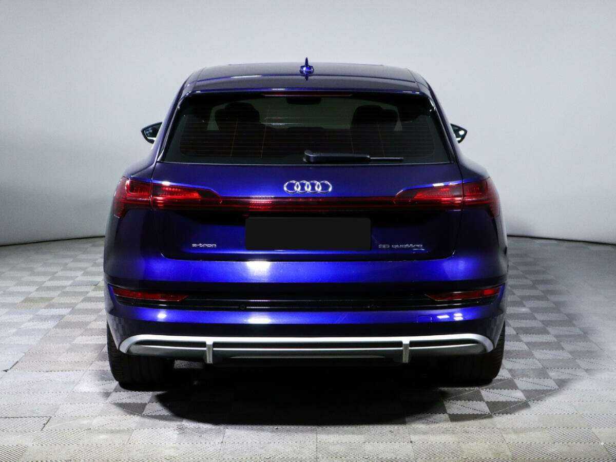 Audi e-tron с пробегом — 2020 год. Фото: #4