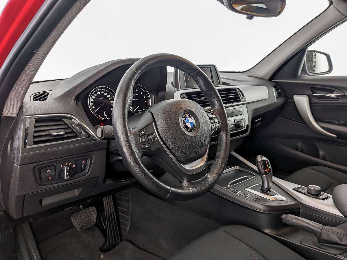 BMW 1 серии с пробегом — 2017 год. Фото: #13