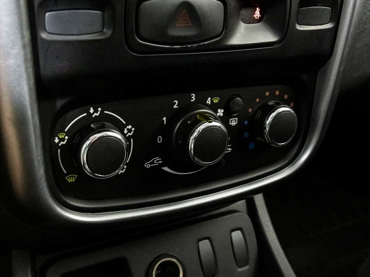Renault Duster с пробегом — 2012 год. Фото: #12