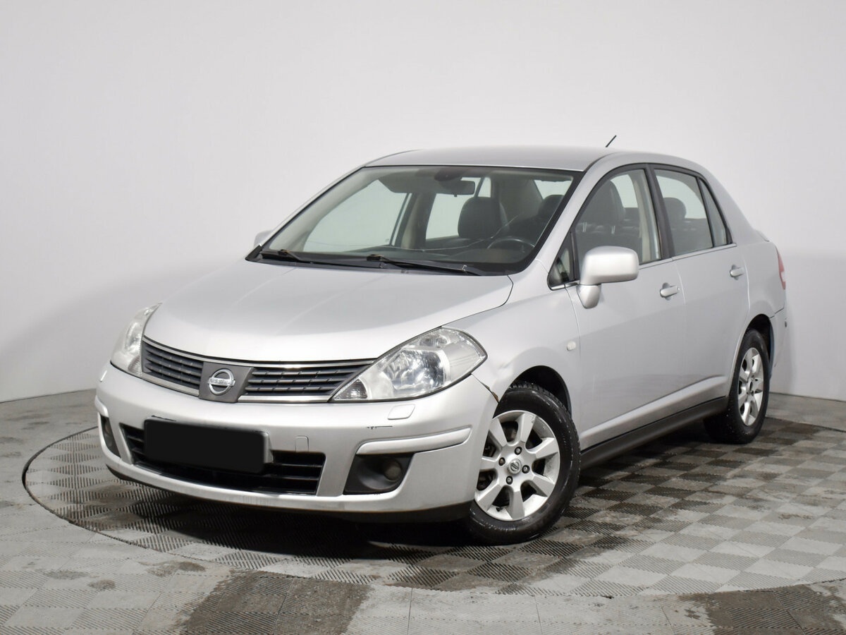 Nissan Tiida с пробегом — 2008 год. Фото: #0