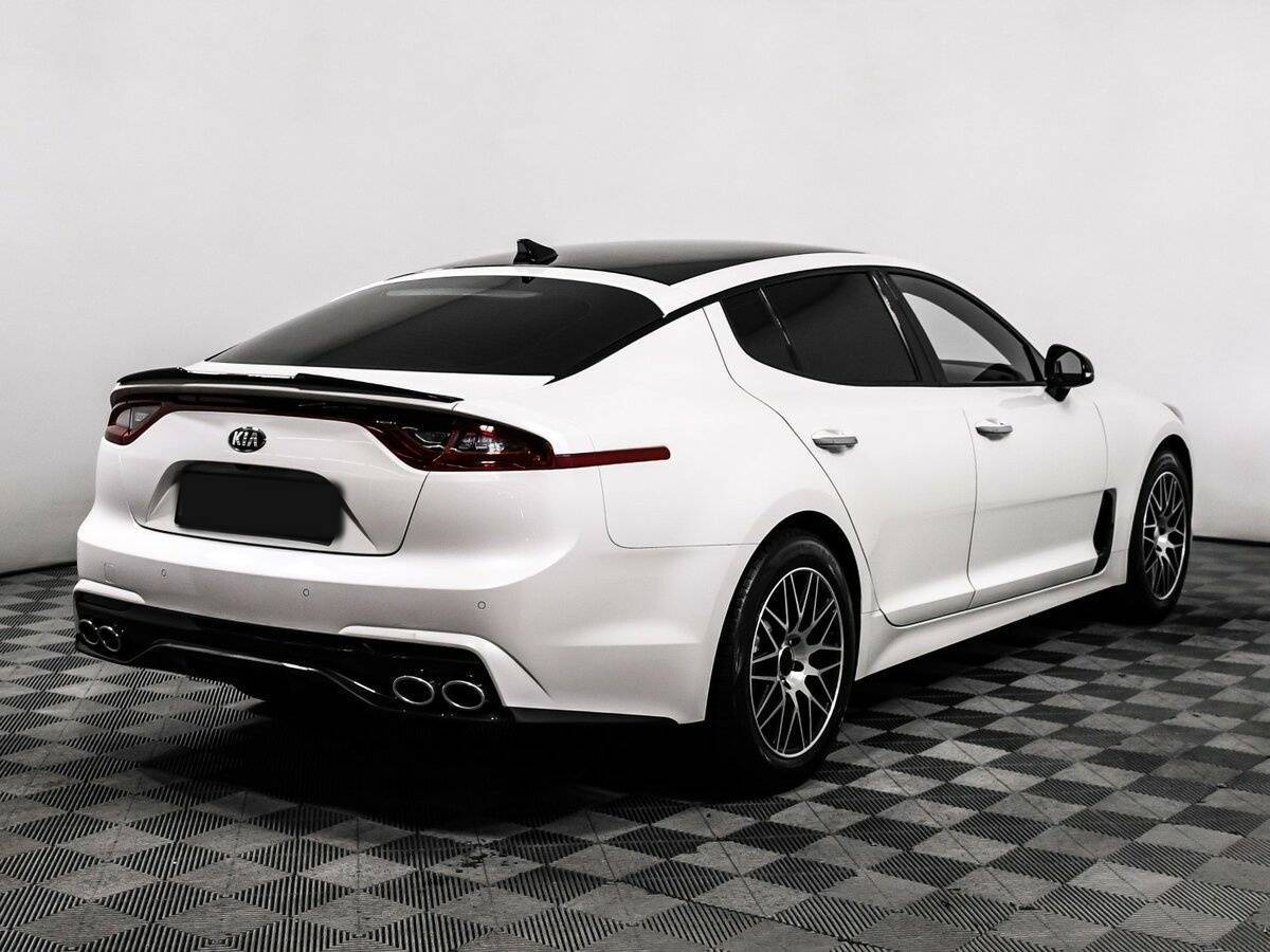 Kia Stinger с пробегом — 2019 год. Фото: #4