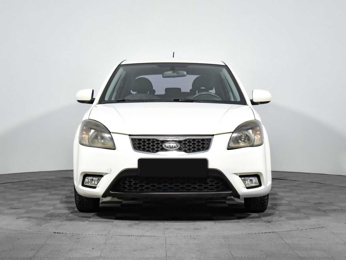 Kia Rio с пробегом — 2010 год. Фото: #1