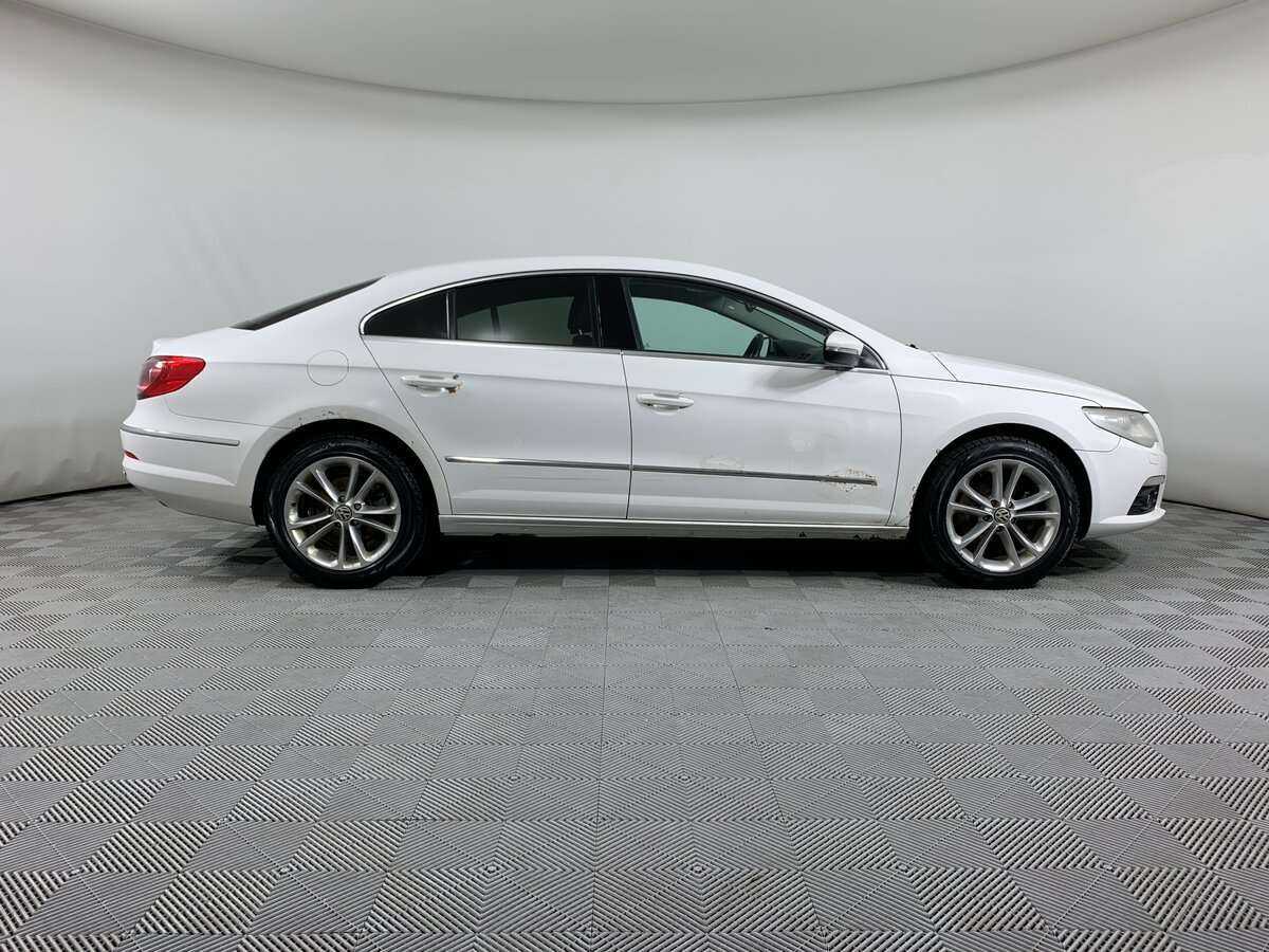 Volkswagen Passat CC с пробегом — 2011 год. Фото: #3