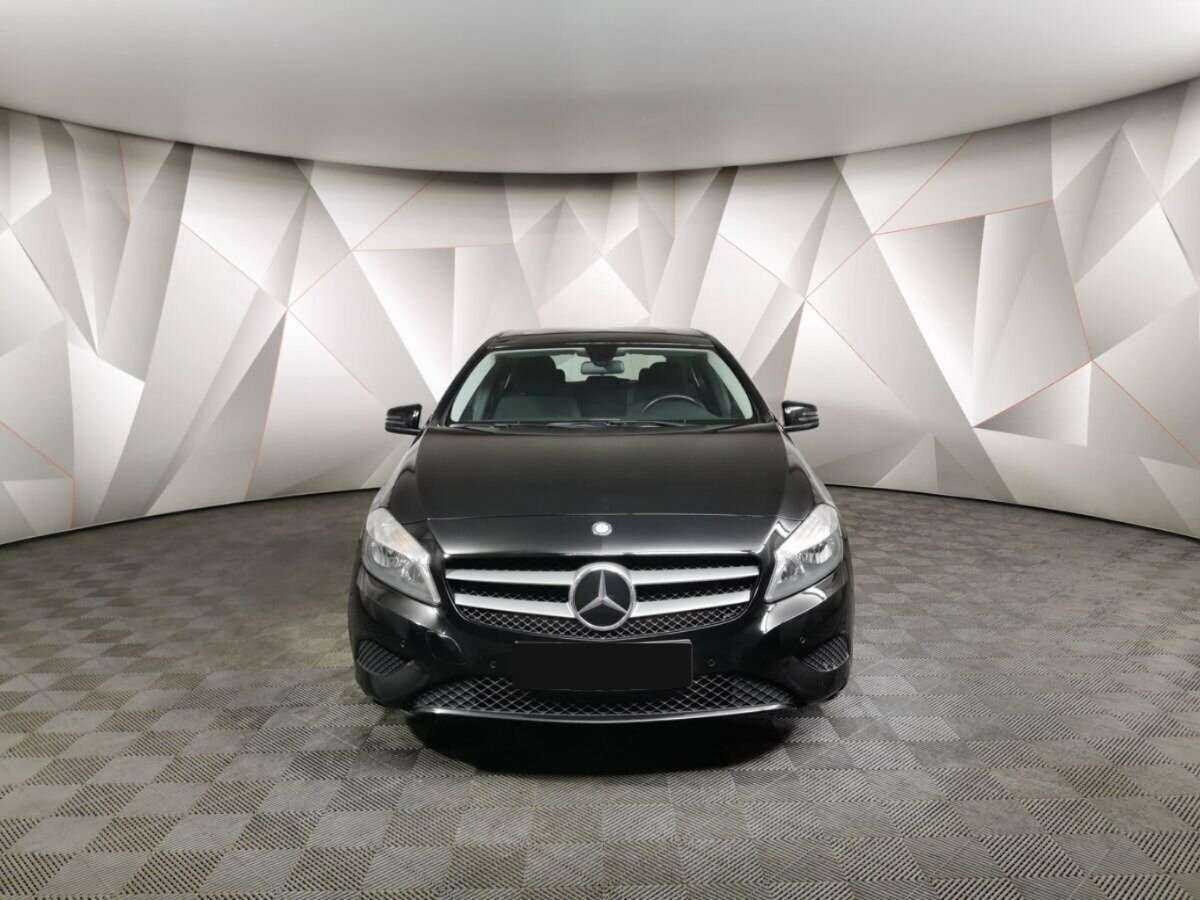 Mercedes-Benz A-Класс с пробегом — 2014 год. Фото: #6