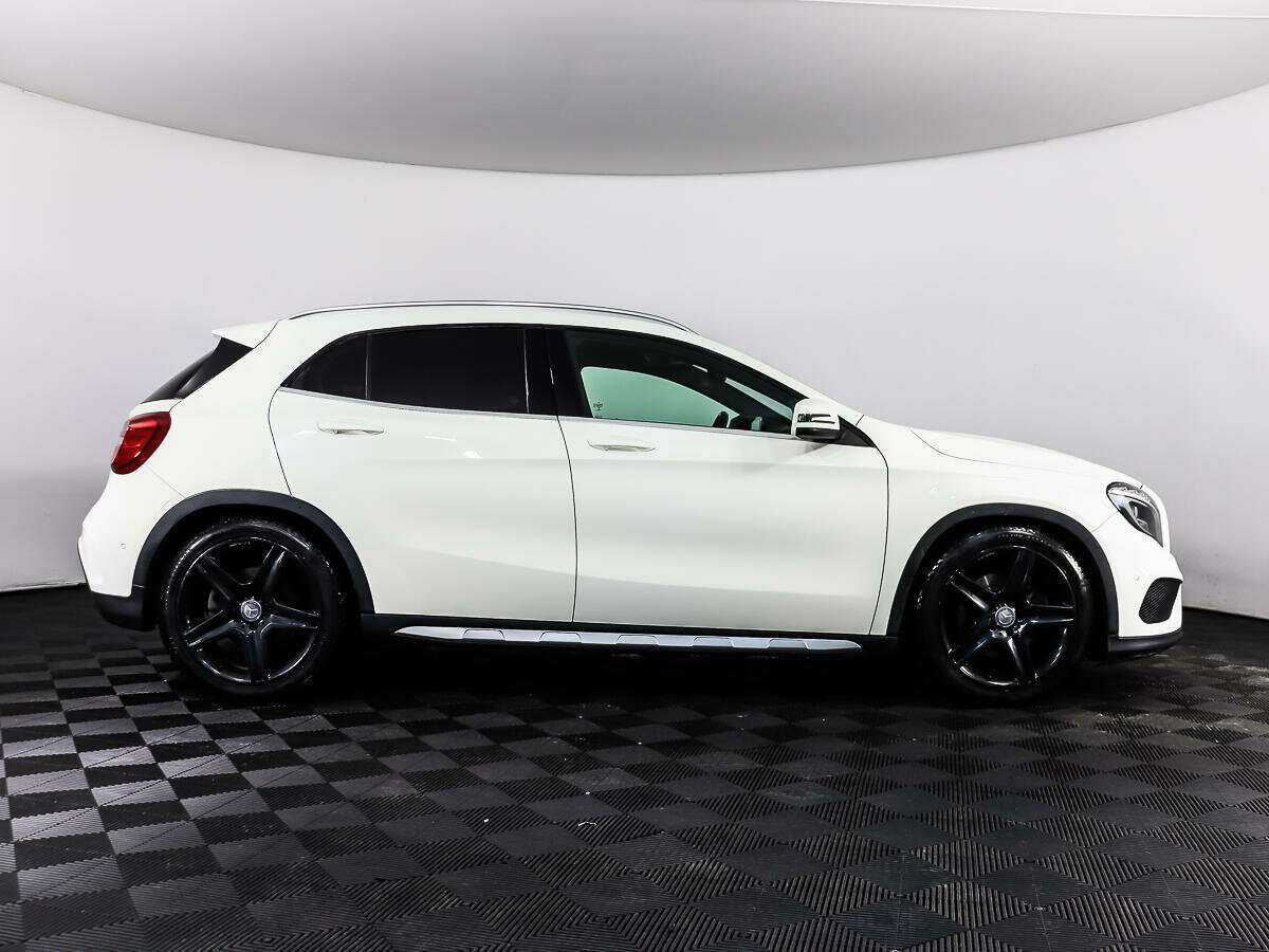 Mercedes-Benz GLA с пробегом — 2014 год. Фото: #3