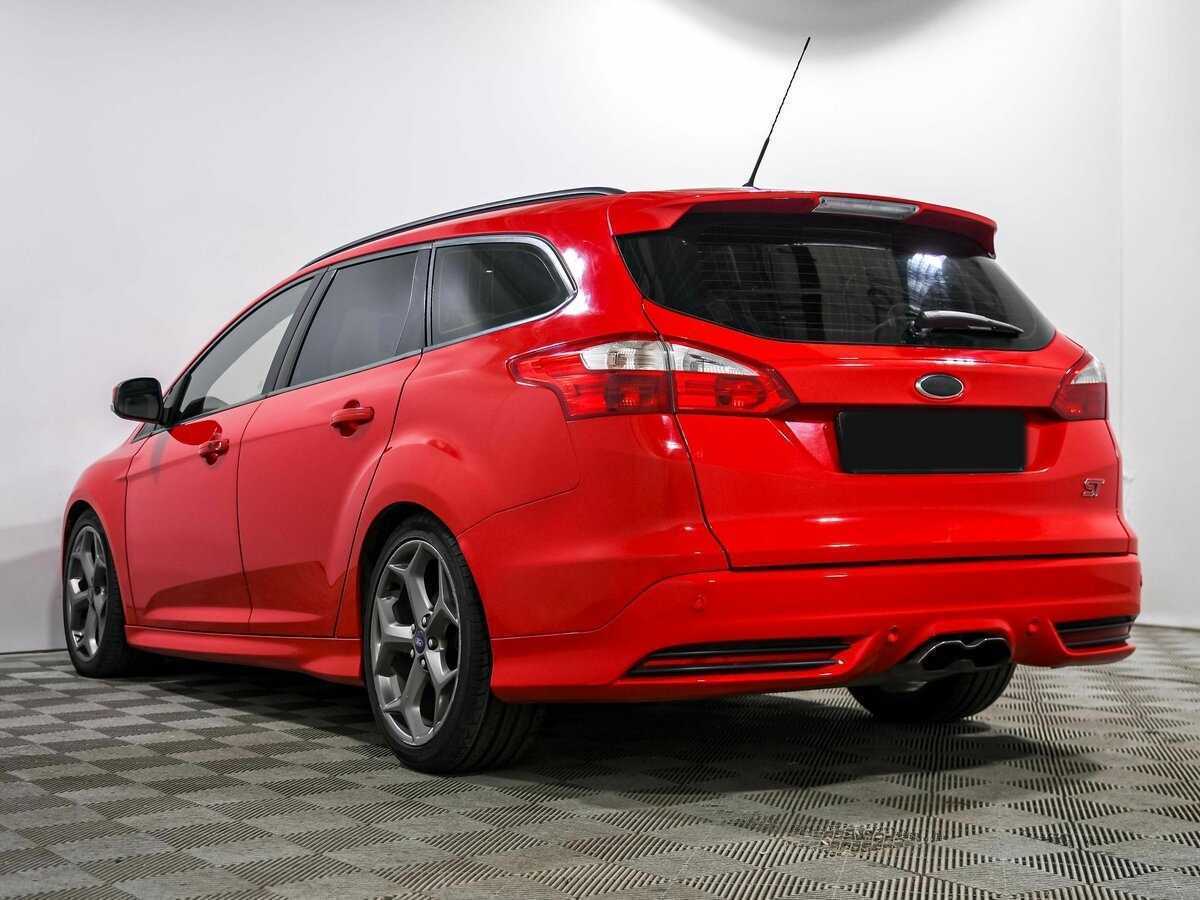 Ford Focus ST с пробегом — 2012 год. Фото: #4