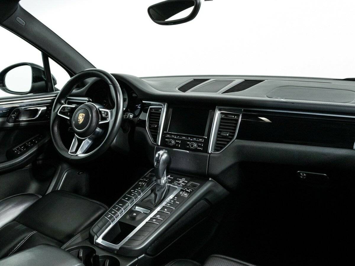 Porsche Macan с пробегом — 2014 год. Фото: #8