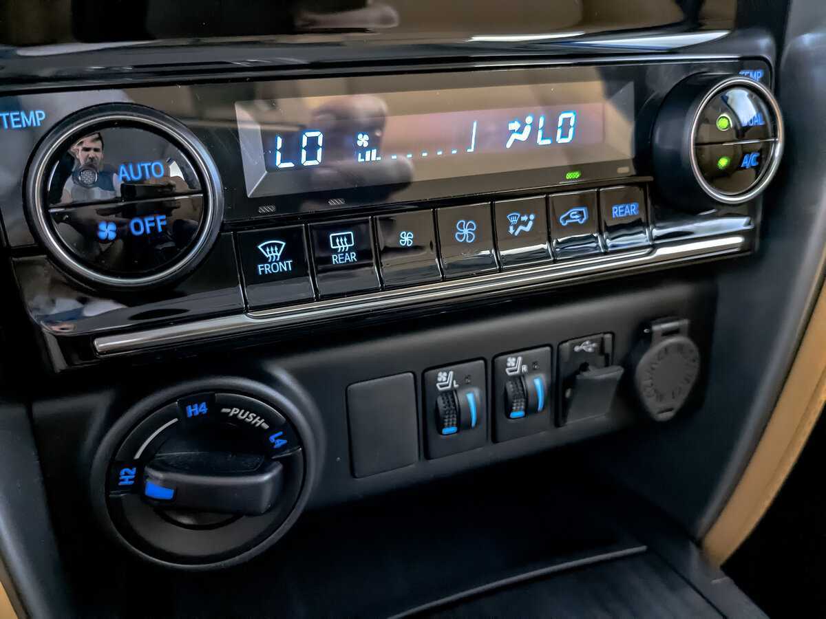 Toyota Fortuner с пробегом — 2022 год. Фото: #22