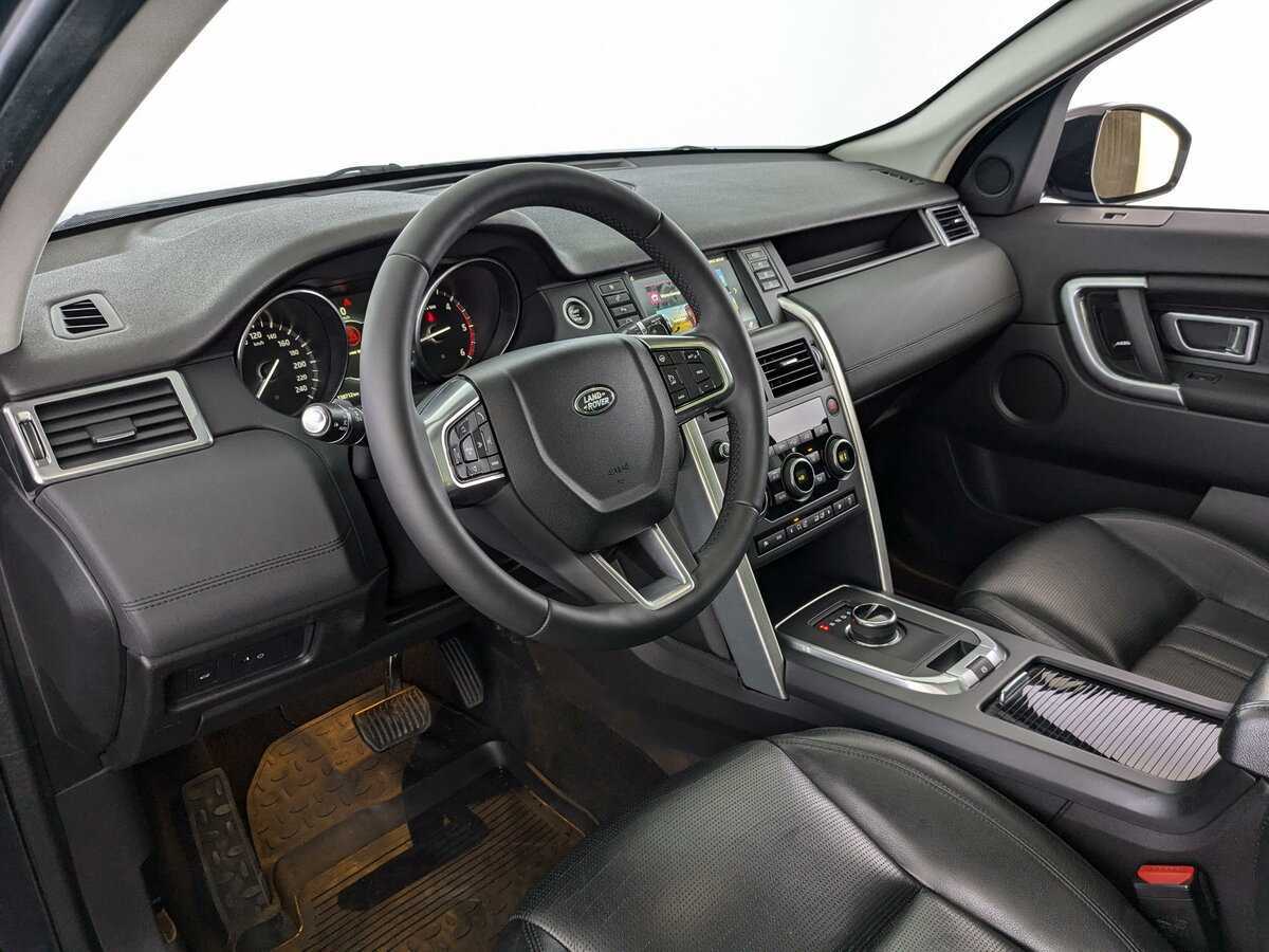 Land Rover Discovery Sport с пробегом — 2017 год. Фото: #14